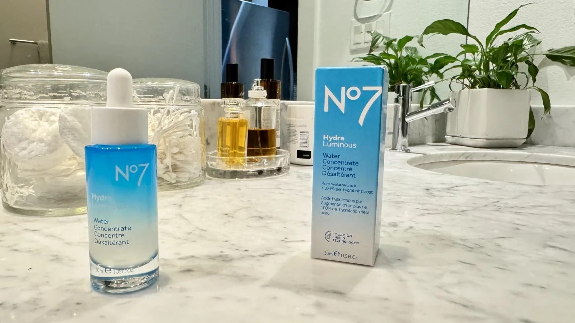 No7 Hydra Luminous Water Concentrate